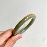 53.1mm A-Grade Natural Yellowish Green Brown Traditional Round Bangle No. 152028