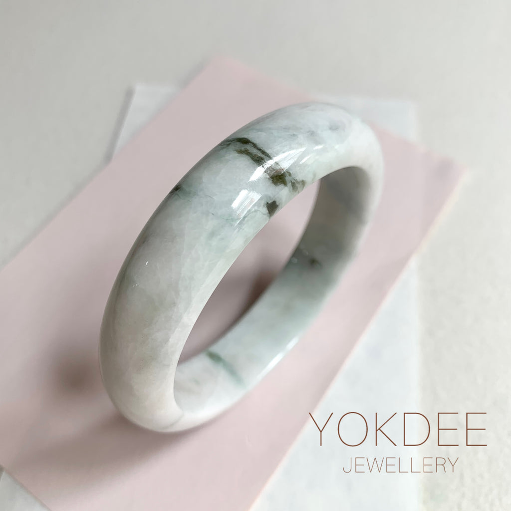 58.2mm A-Grade Natural White Modern Round Bangle No. 600164