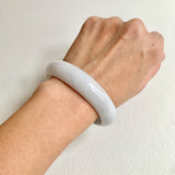 58.1mm A-Grade Natural White Green Modern Round Bangle No. 600145