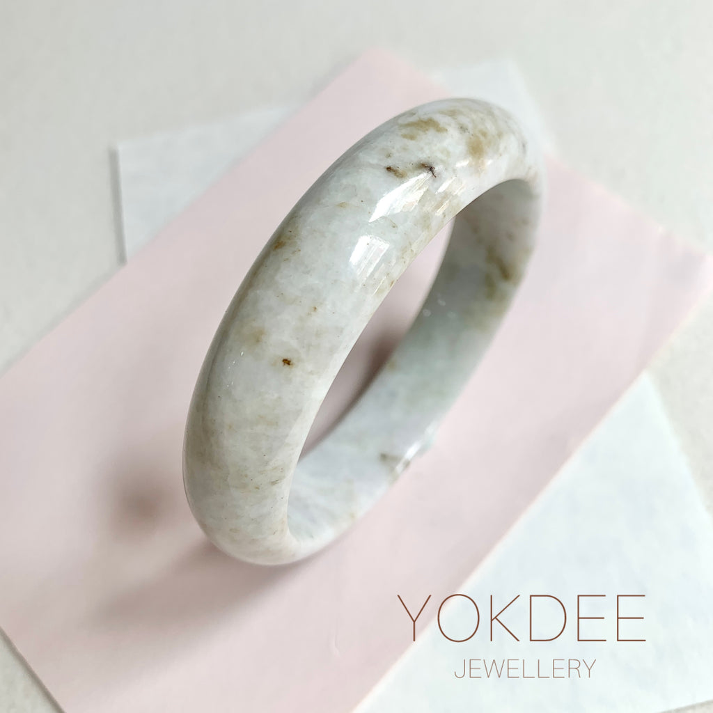 58.3mm A-Grade Natural White Modern Round Bangle No. 600162