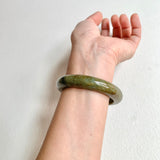 52.8mm A-Grade Natural Greenish Brown Modern Round Bangle No. 600150