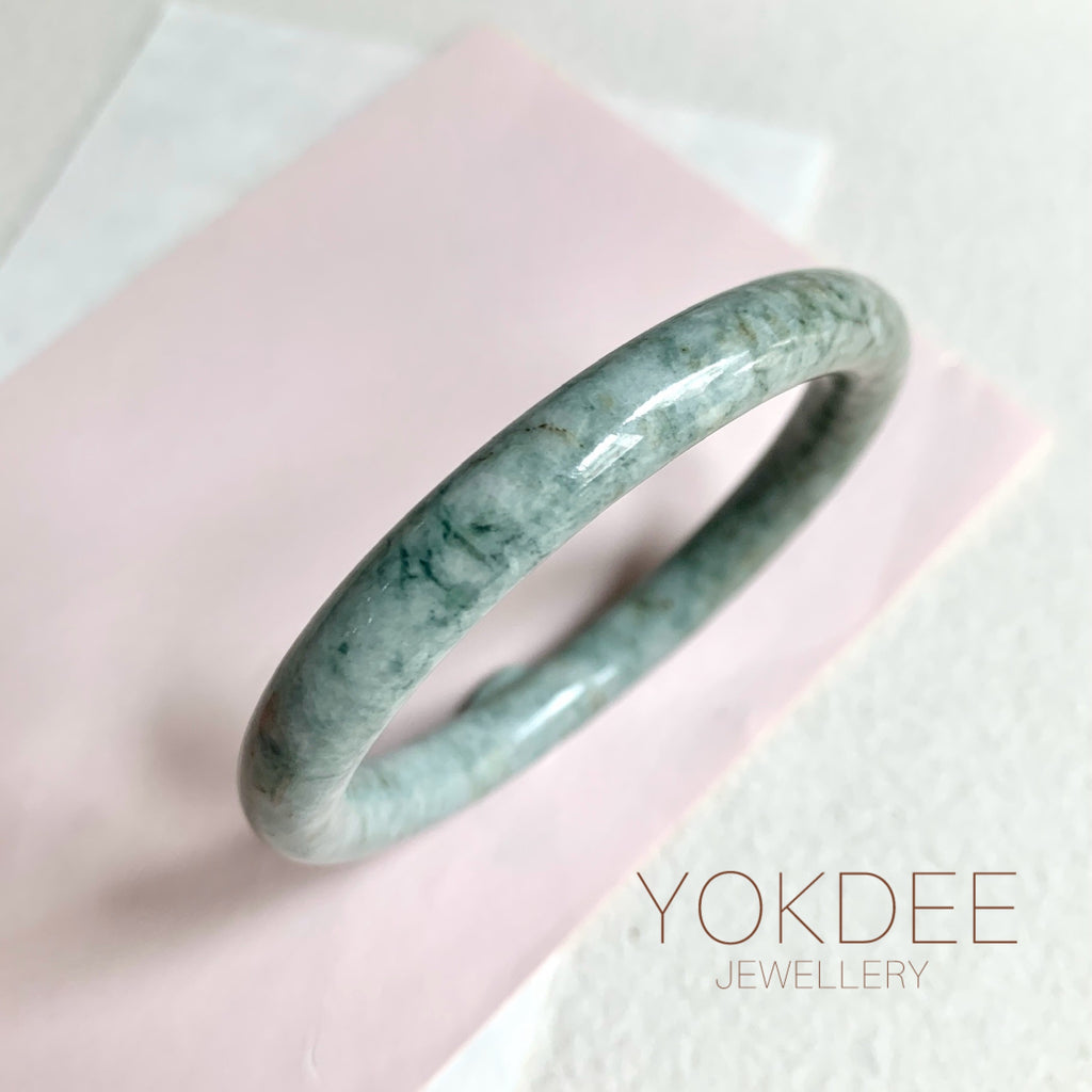 53mm A-Grade Natural Bluish Green Jadeite Traditional Round Bangle No. 152029