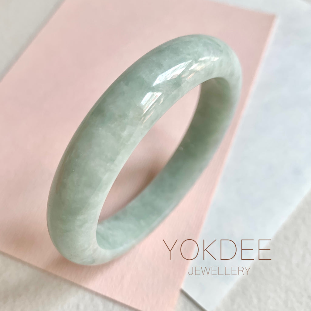 53.7mm A-Grade Natural Light Green Jadeite Modern Round Bangle No.330079