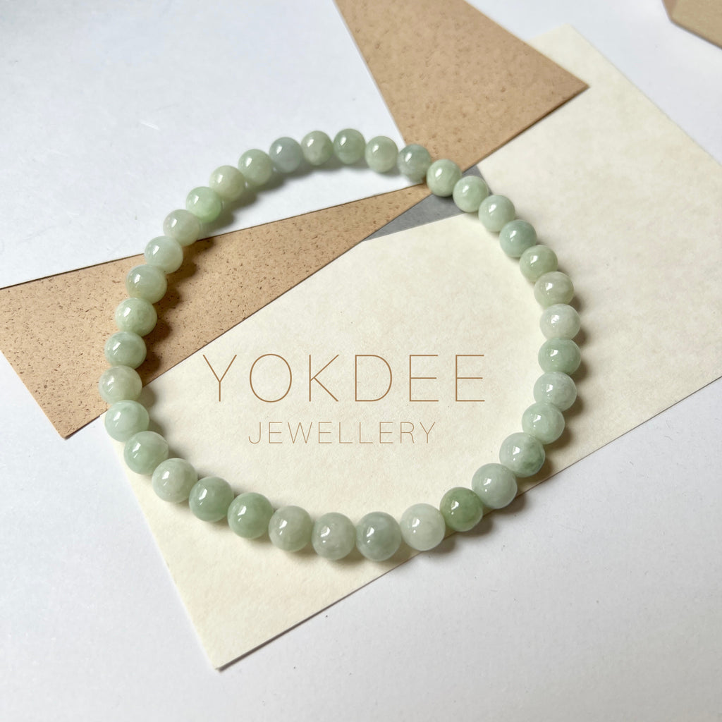 7.8mm A-Grade Natural Light Green Jadeite Bead Bracelet No.190433