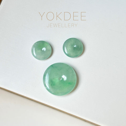 Icy A-Grade Natural Green Jadeite Donut Set No.172527