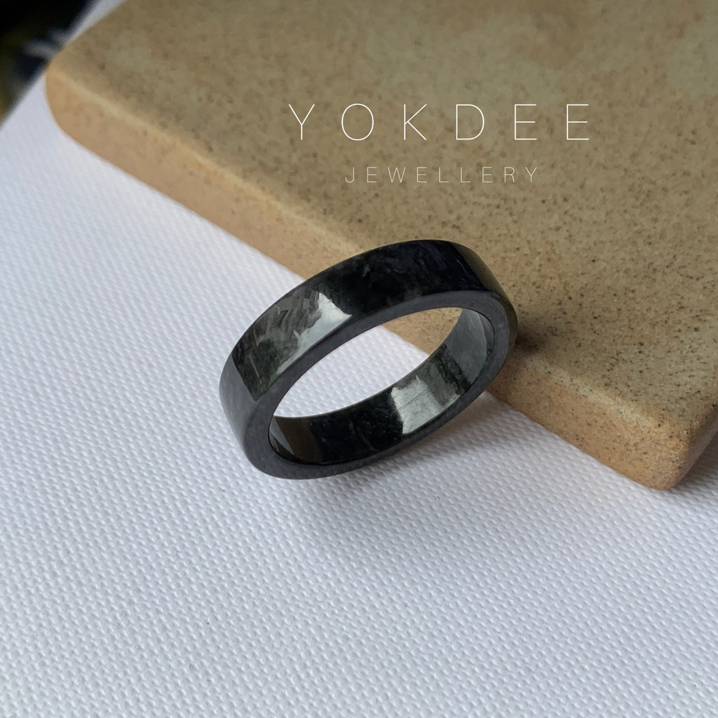 SOLD OUT: 21.2mm A-Grade Natural Black Jadeite Ring Band No.162245